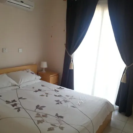Royal Seacrest Apartment Paphos Exterior photo